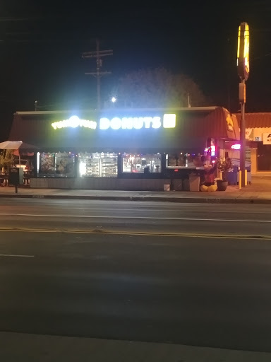 Donut Shop «Yum Yum Donuts», reviews and photos, 16167 Nordhoff St, North Hills, CA 91343, USA