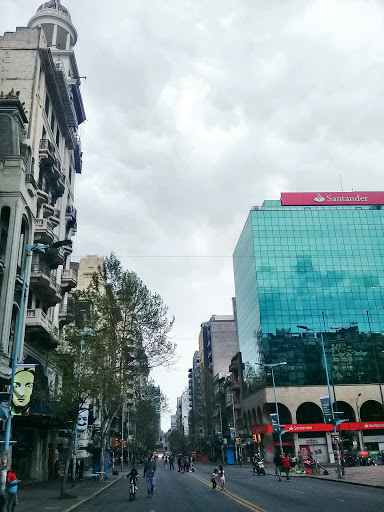 Yaguaron & Avenida 18 de Julio Bus Station