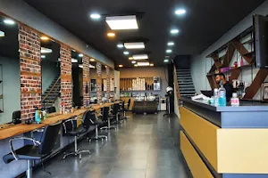 X Diva Hair Design&Beauty Center image