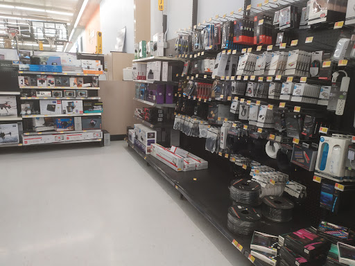 Discount Store «Walmart», reviews and photos, 206 US-1, Falmouth, ME 04105, USA