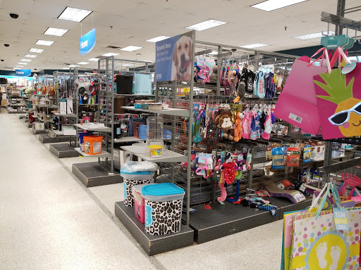 Clothing Store «Ross Dress for Less», reviews and photos, 13065 Lee Jackson Memorial Hwy, Fairfax, VA 22033, USA