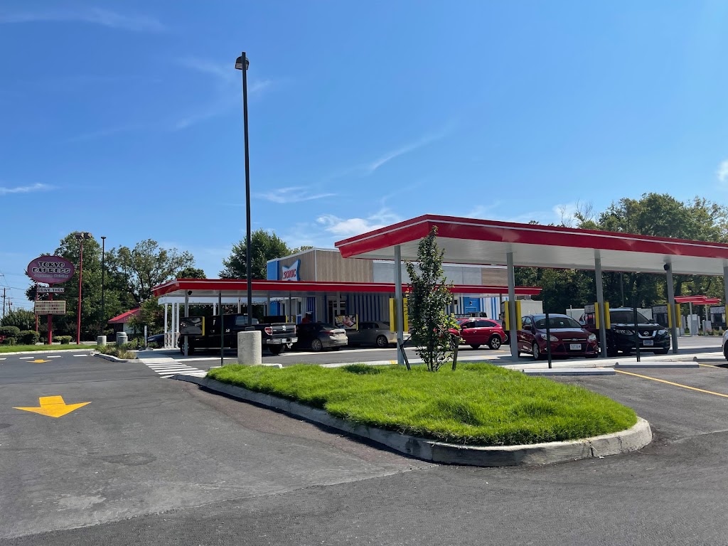 Sonic Drive-In 24153