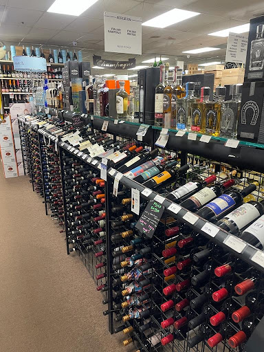 Wine Store «Port To Port Wines & Spirits», reviews and photos, 395 Fort Salonga Rd, Northport, NY 11768, USA