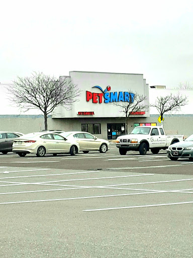 Pet Supply Store «PetSmart», reviews and photos, 220 Commerce Blvd, Fairless Hills, PA 19030, USA