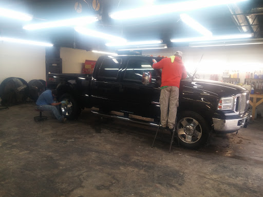 Johnson's Auto Detail & Car Care en Boaz