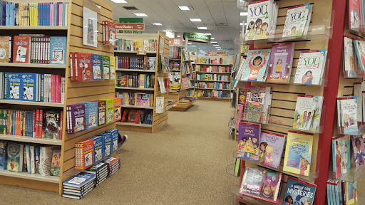 Book Store «Barnes & Noble», reviews and photos, 1819 Reisterstown Rd, Pikesville, MD 21208, USA