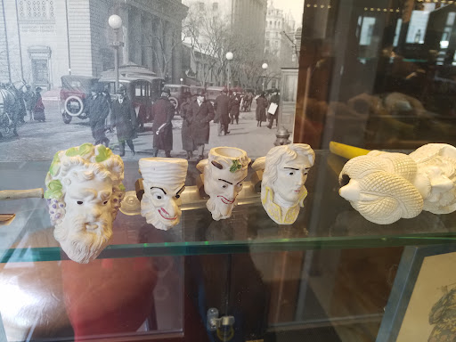 Cigar Shop «W. Curtis Draper Tobacconist», reviews and photos, 699 15th St NW, Washington, DC 20005, USA