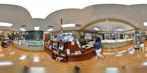 Pawn Shop «Pine Ridge Pawn & Jewelry», reviews and photos, 2033 Pine Ridge Rd #4, Naples, FL 34109, USA