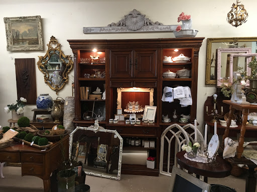 Patriot House Antiques Collectibles and Gifts