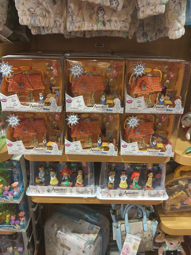 Toy Store «Disney Store», reviews and photos, 3333 Bristol St, Costa Mesa, CA 92626, USA