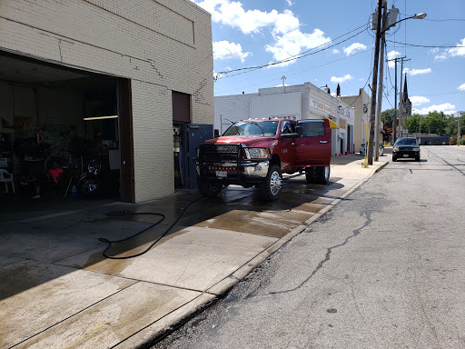D's Hand Car Wash & Detailing en Toledo