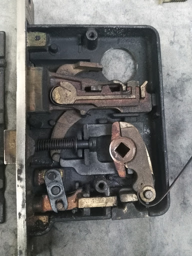 Locksmith «Cuyahoga Safe & Lock», reviews and photos, 13615 Madison Ave, Lakewood, OH 44107, USA