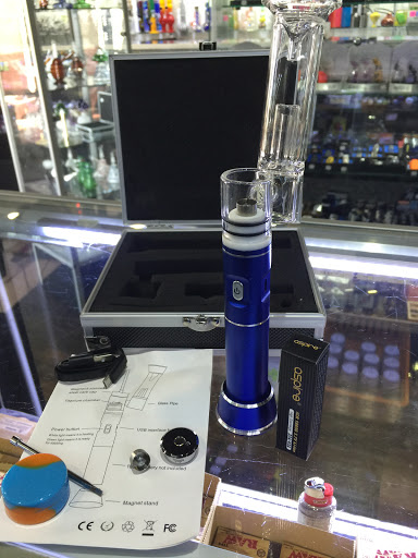 Tobacco Shop «Nirvana smoke shop», reviews and photos, 215 N Carroll Blvd, Denton, TX 76201, USA