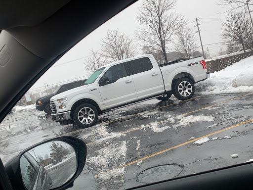 Tire Shop «Discount Tire Store - Elgin, IL», reviews and photos, 875 S Randall Rd, Elgin, IL 60123, USA