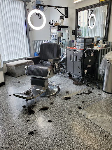 Barber Shop «A Little Off the Top Barber Shop», reviews and photos, 2712 MacArthur Blvd, Oakland, CA 94602, USA