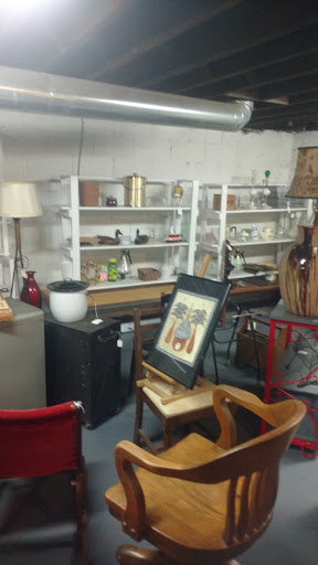 Antique Furniture Store «Keen Furniture Loft LLC», reviews and photos, 1530 S High St, Columbus, OH 43207, USA
