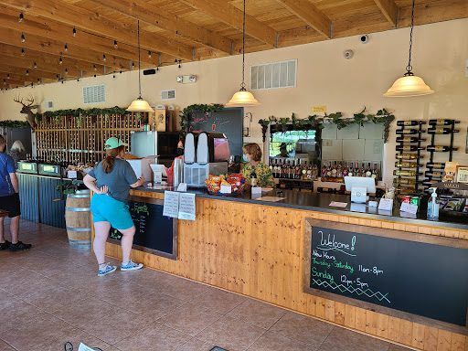 Winery «Monroeville Vineyard & Winery», reviews and photos, 314 Richwood Rd, Monroeville, NJ 08343, USA