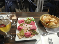 Charcuterie du Restaurant français Restaurant Brasserie Bar La Crémaillère à Saint-Laurent-sur-Mer - n°4