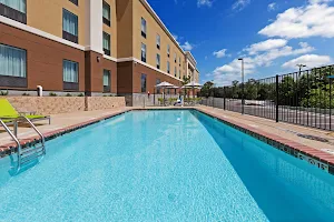 Hampton Inn & Suites Georgetown/Austin North image