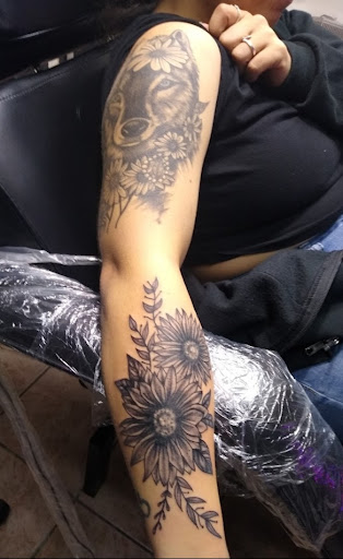 Explore tricep tattoo ideas for guys, creative tattoo ideas in Bethlehem, available at Southside Ink