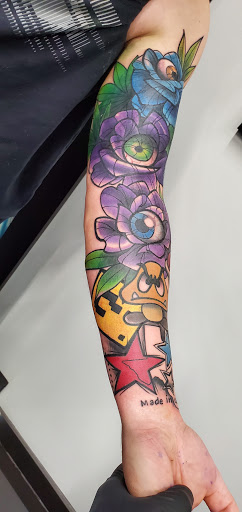 Explore country tattoo ideas for men, creative tattoo ideas in Addison, available at Cat Tattoo