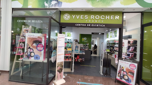 Yves Rocher - La Línea Centro Comercial Gran Sur Carretera de las Industrias s/n Local B-10, 11300 La Línea de la Concepción, Cádiz, España