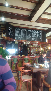 Atmosphère du Restaurant La Taverne des Gaulois à Saint-Laurent-Blangy - n°6