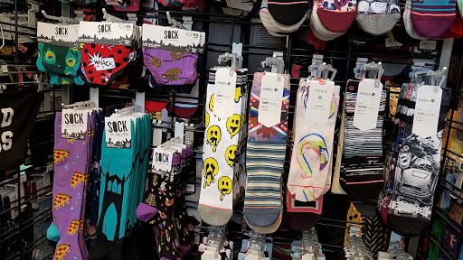 Gift Shop «Presents of Mind», reviews and photos, 3633 SE Hawthorne Blvd, Portland, OR 97214, USA