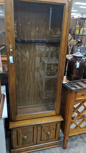 Consignment Shop «Patina Interiors», reviews and photos, 4001 Hwy 190 Service Rd, Covington, LA 70433, USA