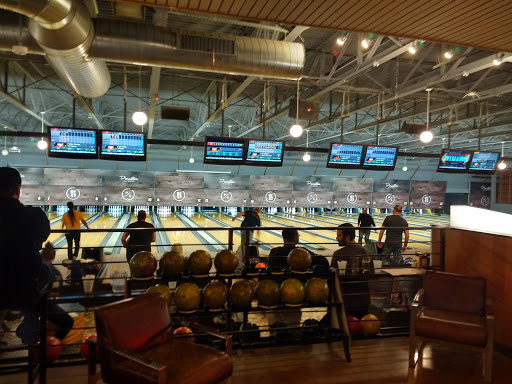 Bar «Pinsetter Bar & Bowl», reviews and photos, 7111 Maple Ave, Merchantville, NJ 08109, USA