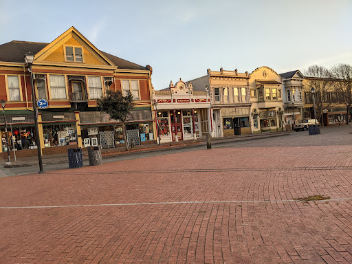 Book Store «Eureka Books», reviews and photos, 426 2nd St, Eureka, CA 95501, USA