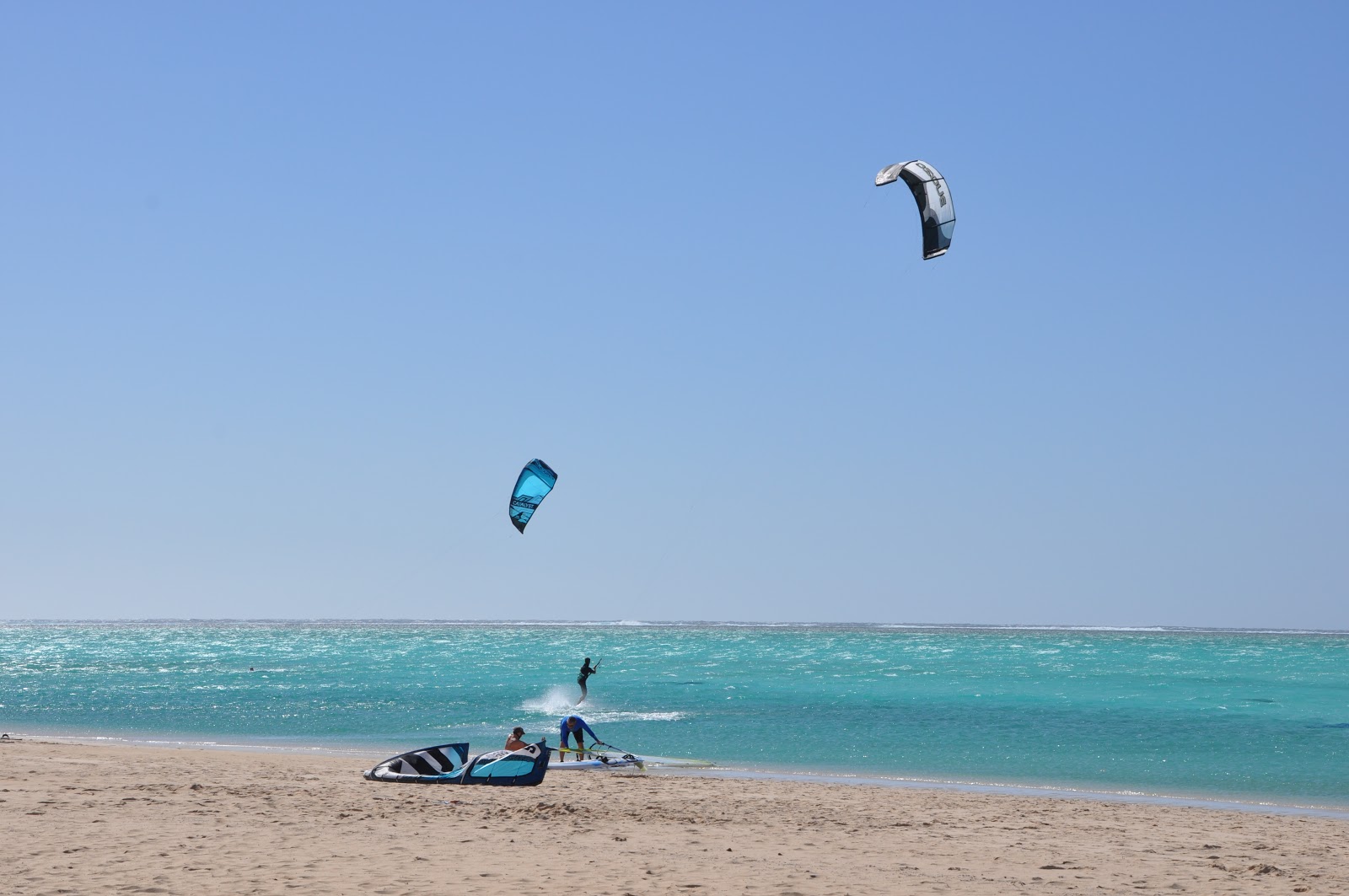 Foto de Tulki Beach - lugar popular entre os apreciadores de relaxamento