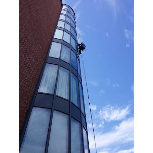 Comments and reviews of The Cardiff Window Cleaning Company Ltd.