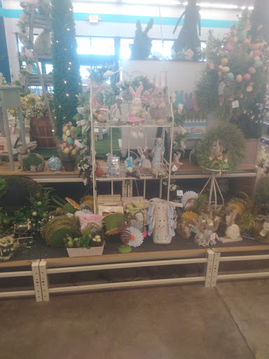 Home Goods Store «At Home», reviews and photos, 3900 Troup Hwy, Tyler, TX 75703, USA