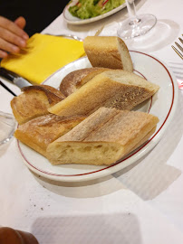 Baguette du Restaurant de grillades à la française Le Relais de l'Entrecôte à Paris - n°3