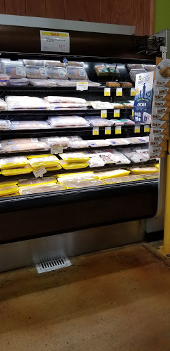 Grocery Store «Fresh Thyme Farmers Market- 82nd», reviews and photos, 4225 E 82nd St, Indianapolis, IN 46250, USA