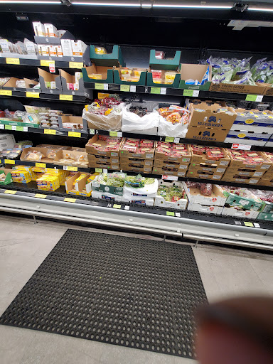 Supermarket «ALDI», reviews and photos, 7020 S Cicero Ave, Bedford Park, IL 60638, USA