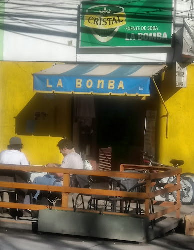 Fuente de soda, La Bomba - Restaurante