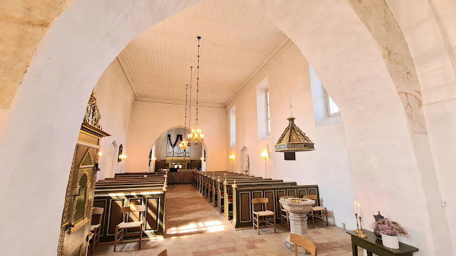 Kommentarer og anmeldelser af Eskilstrup Kirke
