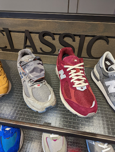 Shoe Store «New Balance Chicago», reviews and photos, 2369 N Clark Street, Chicago, IL 60614, USA