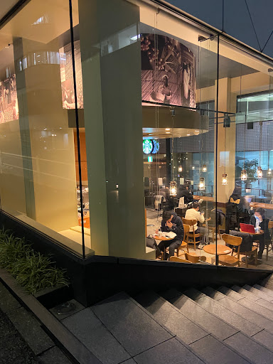 Starbucks Coffee Iidabashi Karuko-zaka Shop