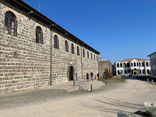Yeni Çağ Kilisesi Diyarbakır
