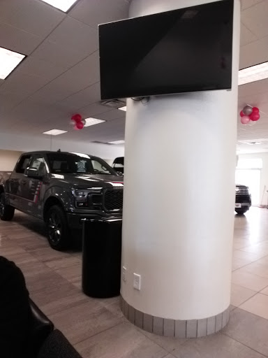 Car Dealer «Cronin Ford», reviews and photos, 10700 New Haven Rd, Harrison, OH 45030, USA