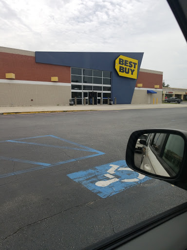 Electronics Store «Best Buy», reviews and photos, 1705 Norman Dr, Valdosta, GA 31601, USA