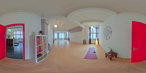 YOGA SÜD Stuttgart