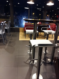 Atmosphère du Restaurant KFC Lyon Saint-Priest - n°17