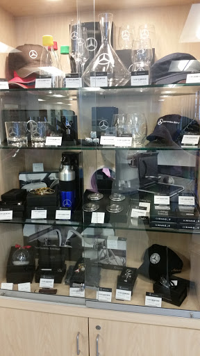 Mercedes Benz Dealer «Mercedes-Benz of Rochester», reviews and photos, 595 S Rochester Rd, Rochester Hills, MI 48307, USA