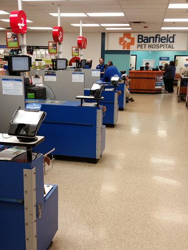 Pet Supply Store «PetSmart», reviews and photos, 7501 SW Dartmouth St, Tigard, OR 97223, USA