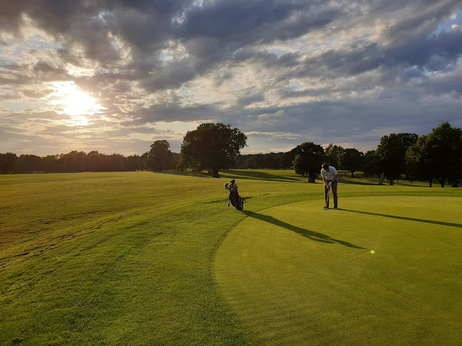 Comments and reviews of Stoneleigh Deer Park Golf Club