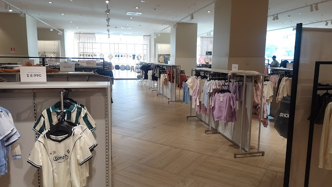 H&M